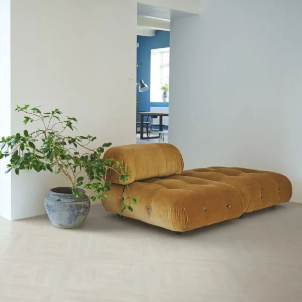 Ламинат Pergo Chevron 12 Pro Дуб Морозный Патинированный L1254-04157 в Нефтекамске