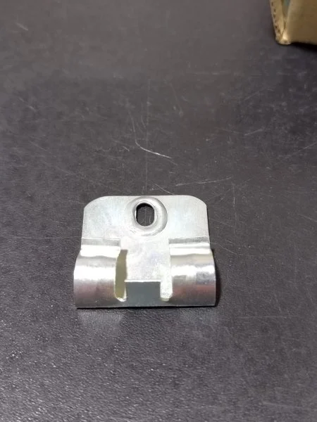 Клипсы к плинтусу MDF Bonkeel (50шт) в Нефтекамске