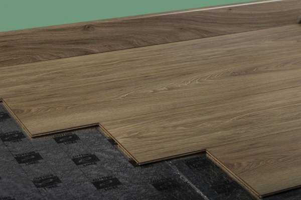 Ламинат Kronopol Platinium Milo 3712 Athena Walnut в #REGION_NAME_DECLINE_PP#